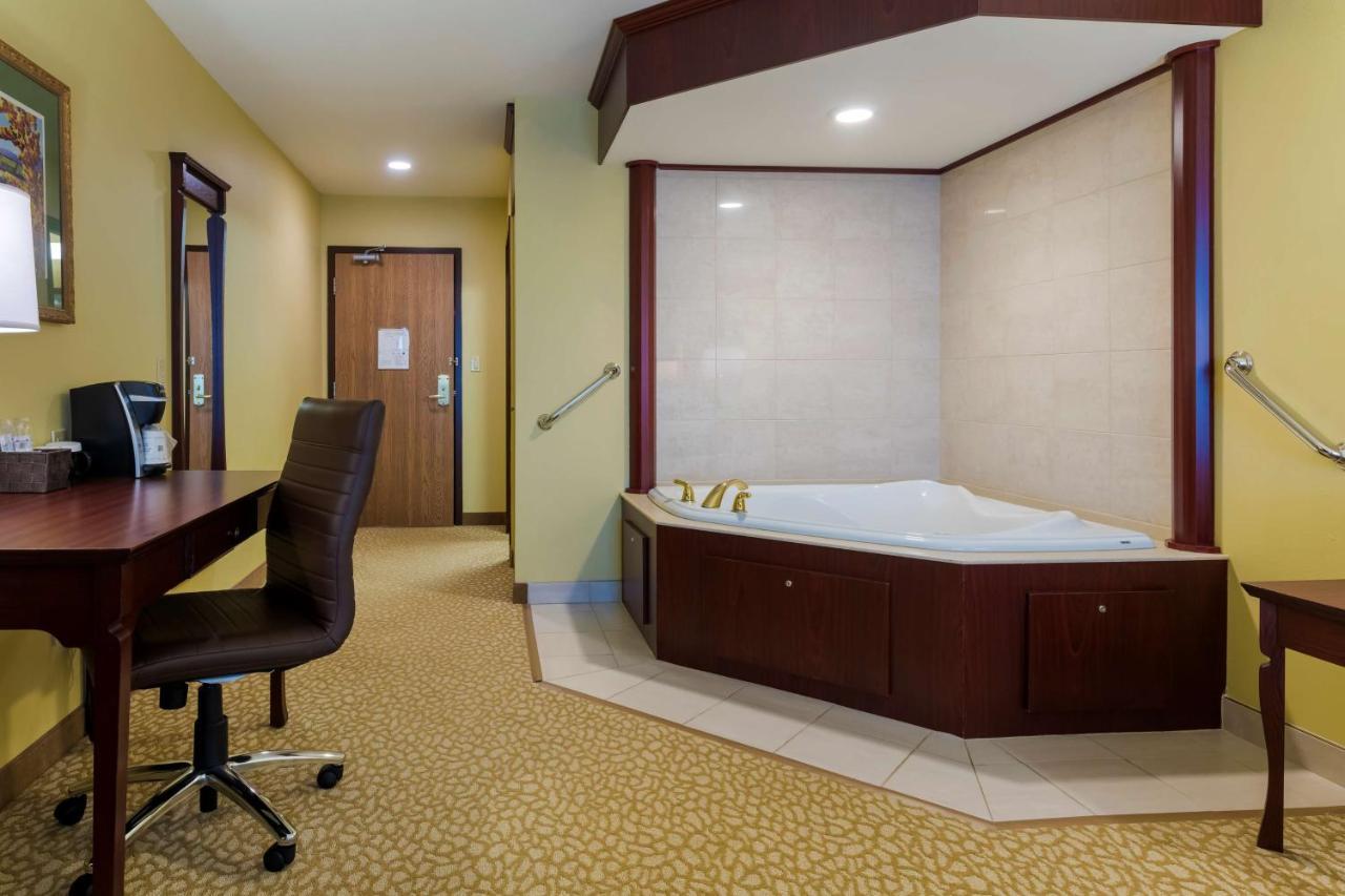 Best Western Plus Grand-Sault Hotel & Suites المظهر الخارجي الصورة
