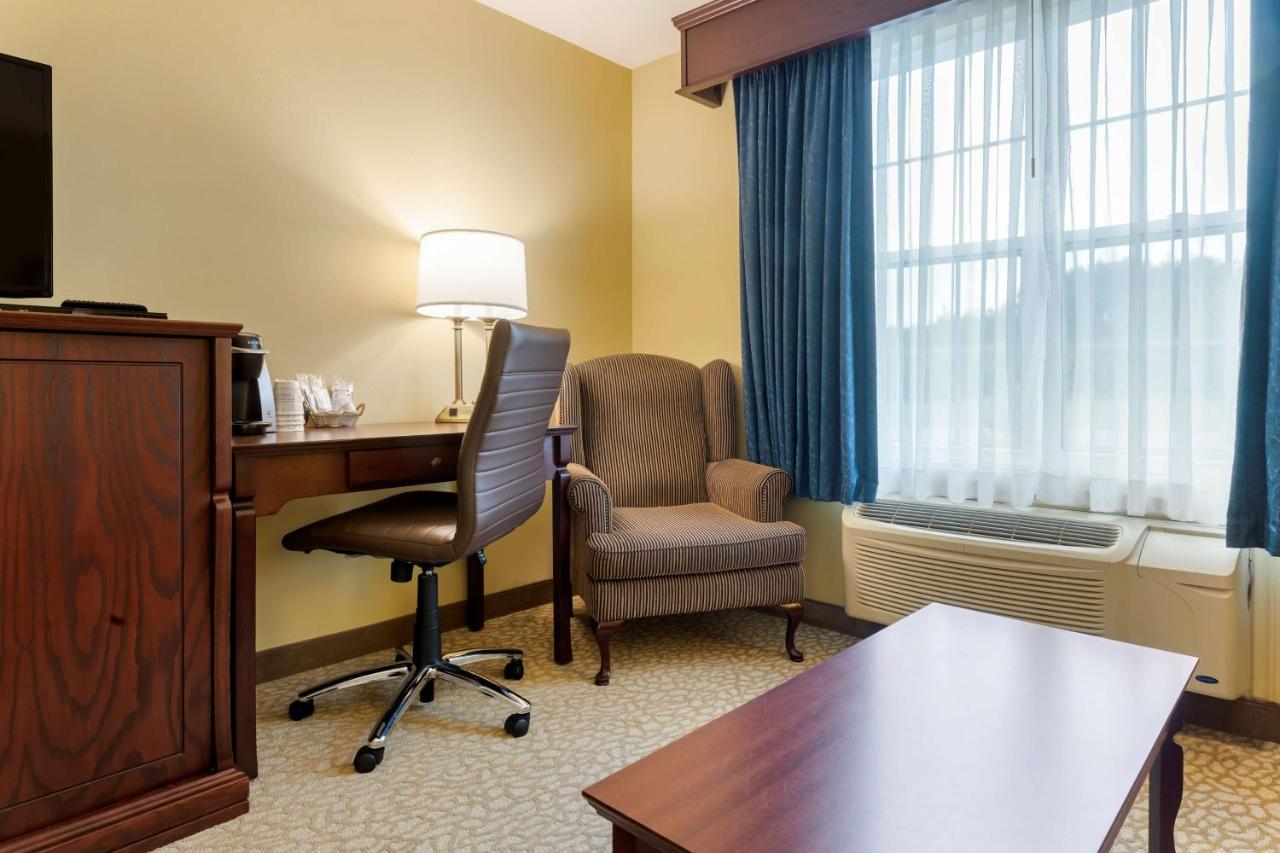 Best Western Plus Grand-Sault Hotel & Suites المظهر الخارجي الصورة