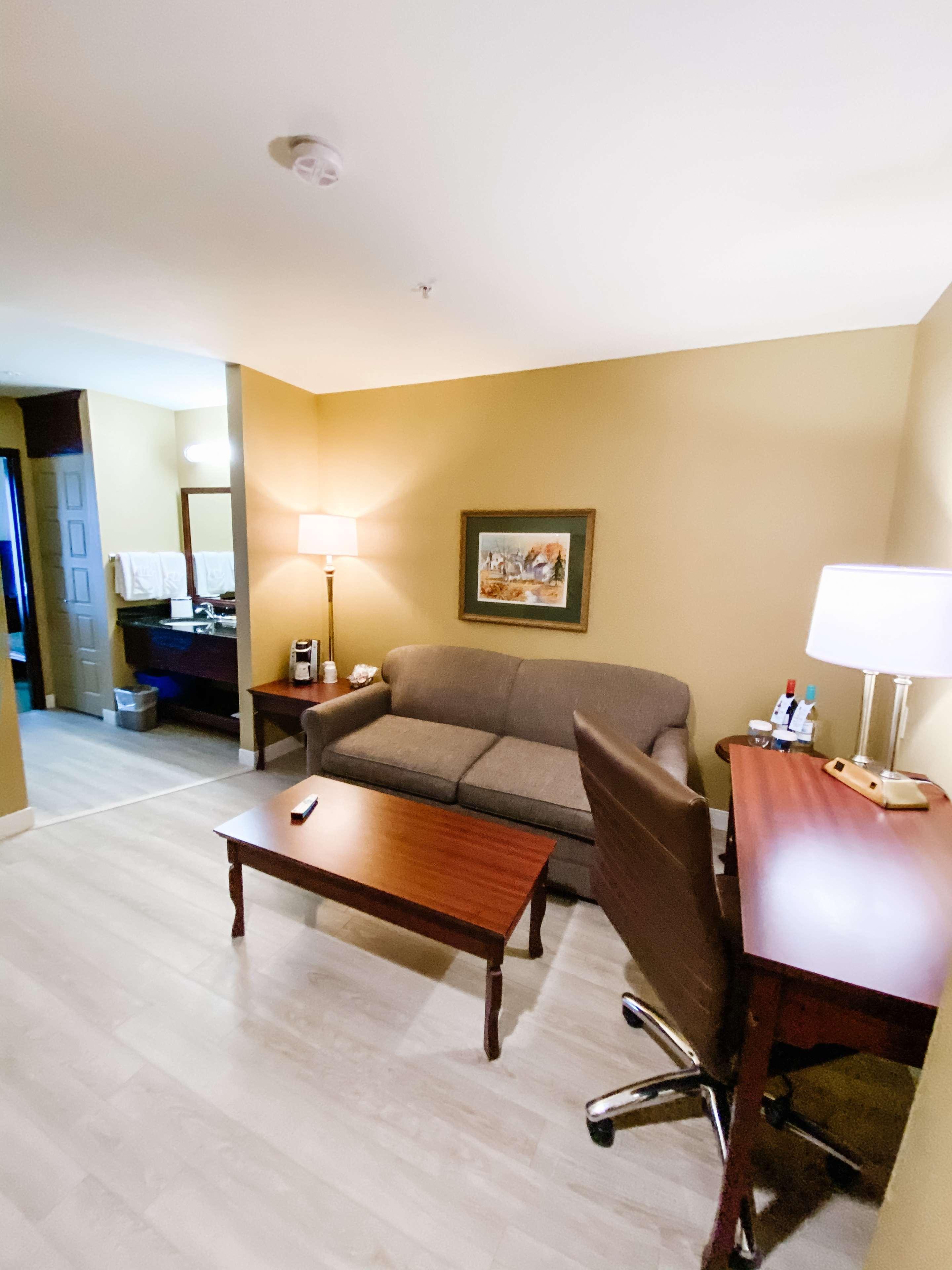 Best Western Plus Grand-Sault Hotel & Suites المظهر الخارجي الصورة