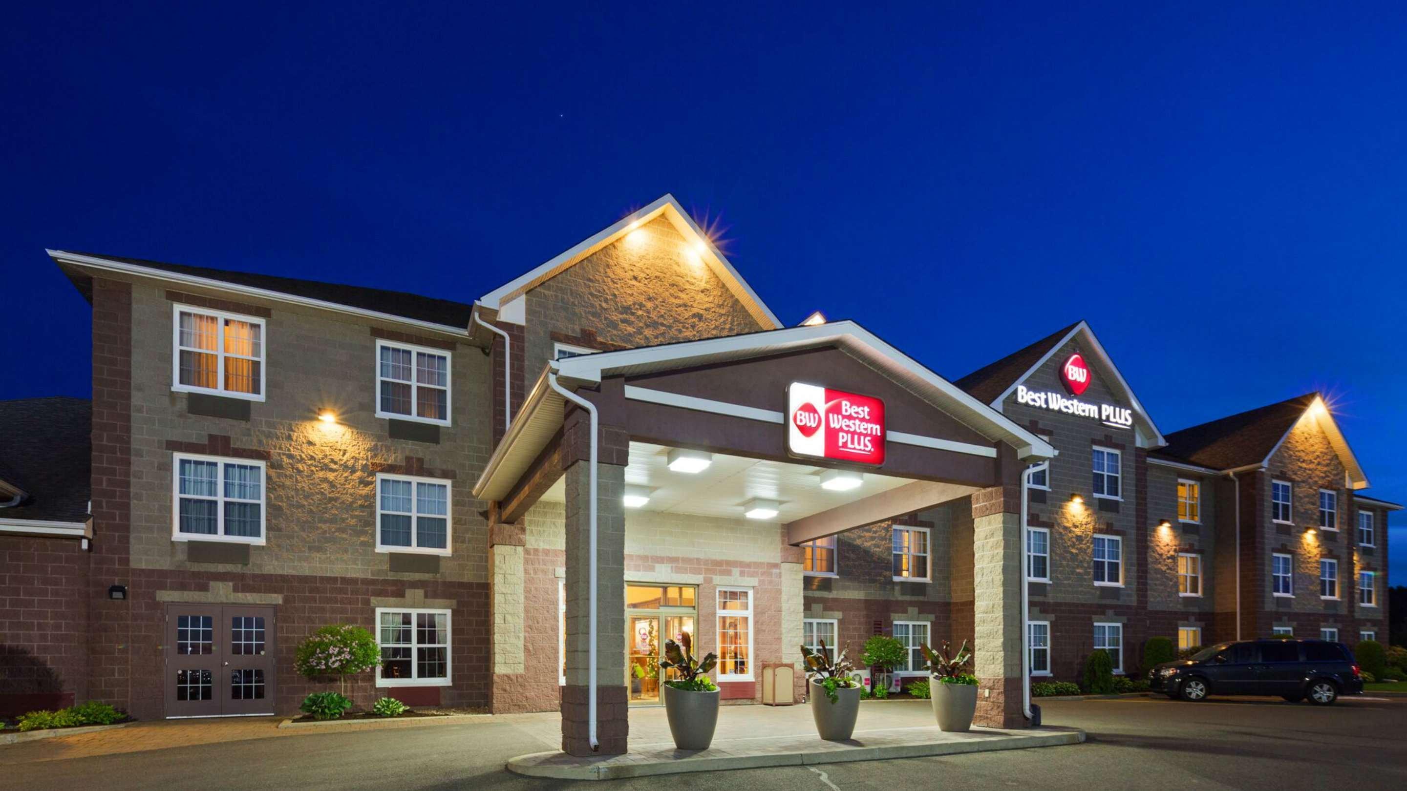 Best Western Plus Grand-Sault Hotel & Suites المظهر الخارجي الصورة